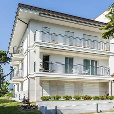 Rosalia Delta 741 Apartahotel 4*