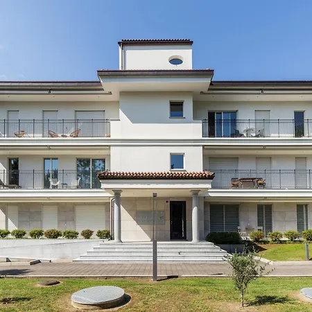 Rosalia Delta 741 Apartahotel Ascona