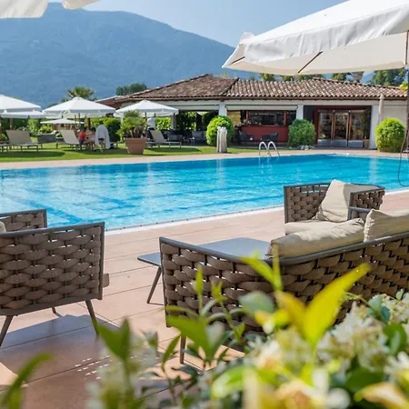 Rosalia Delta 741 Apartahotel Ascona